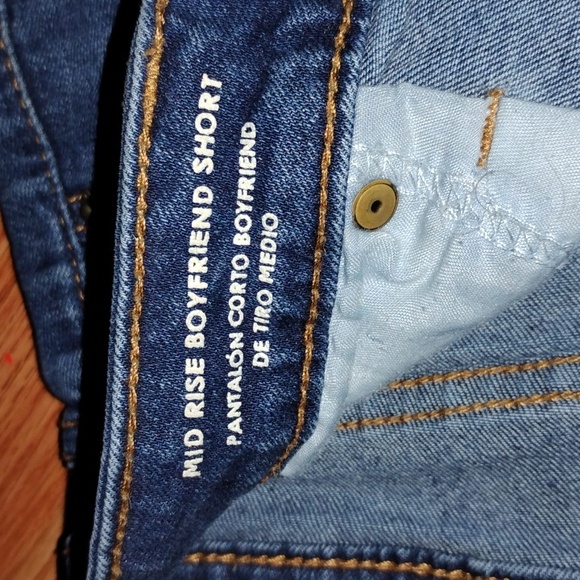 Universal Thread - Picture 2 of 4